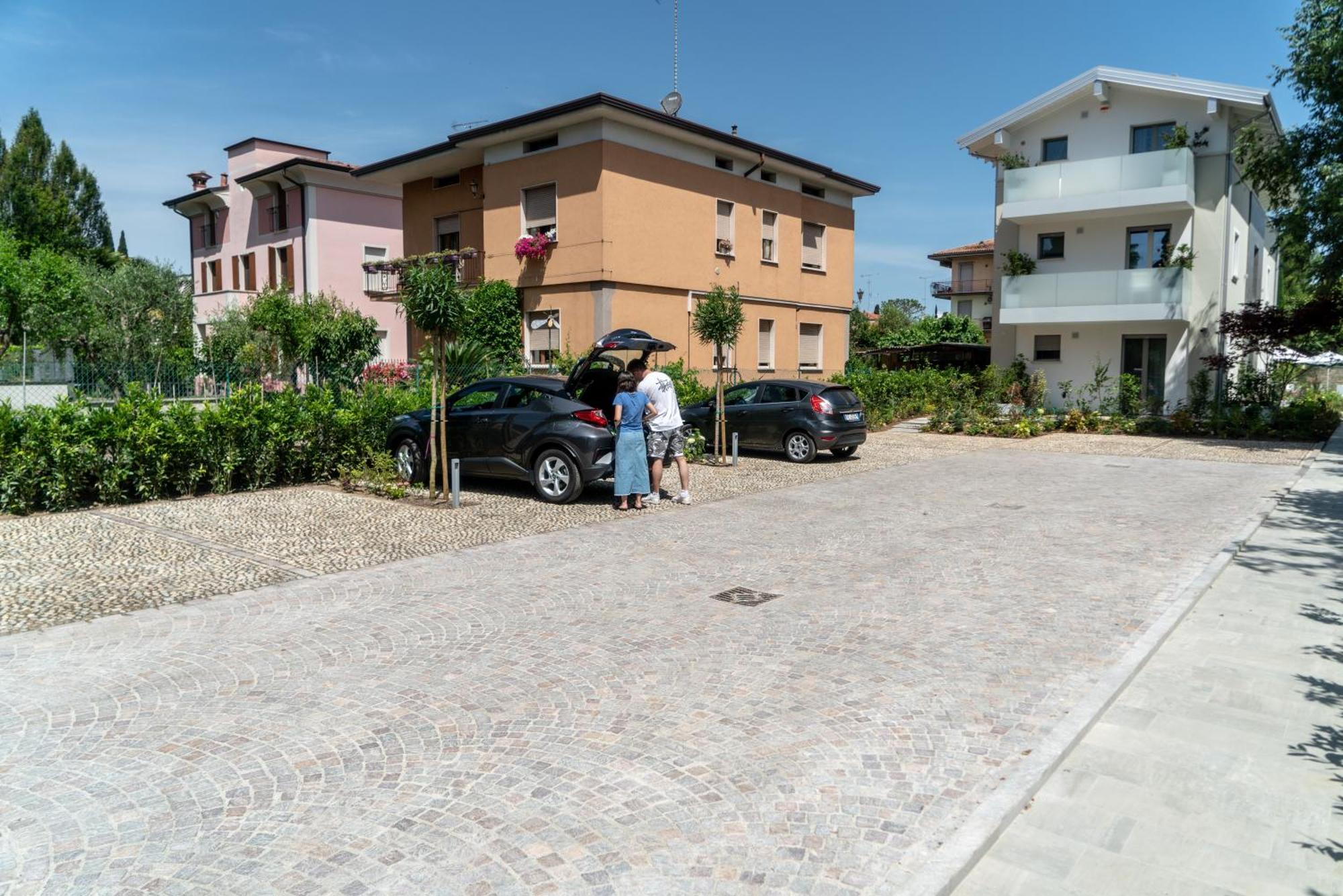 Viola Relais Desenzano del Garda Exterior foto